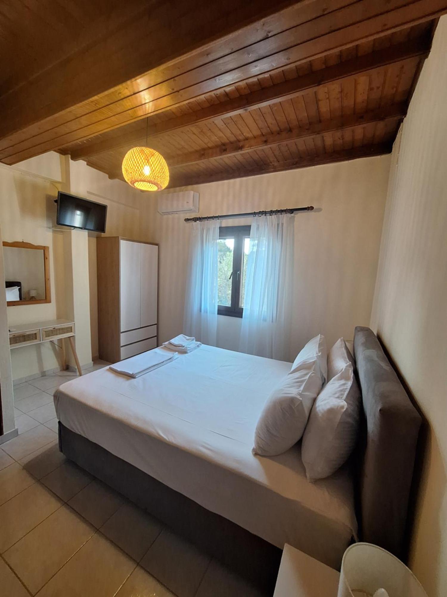 Areti Apartment Afra Екстер'єр фото